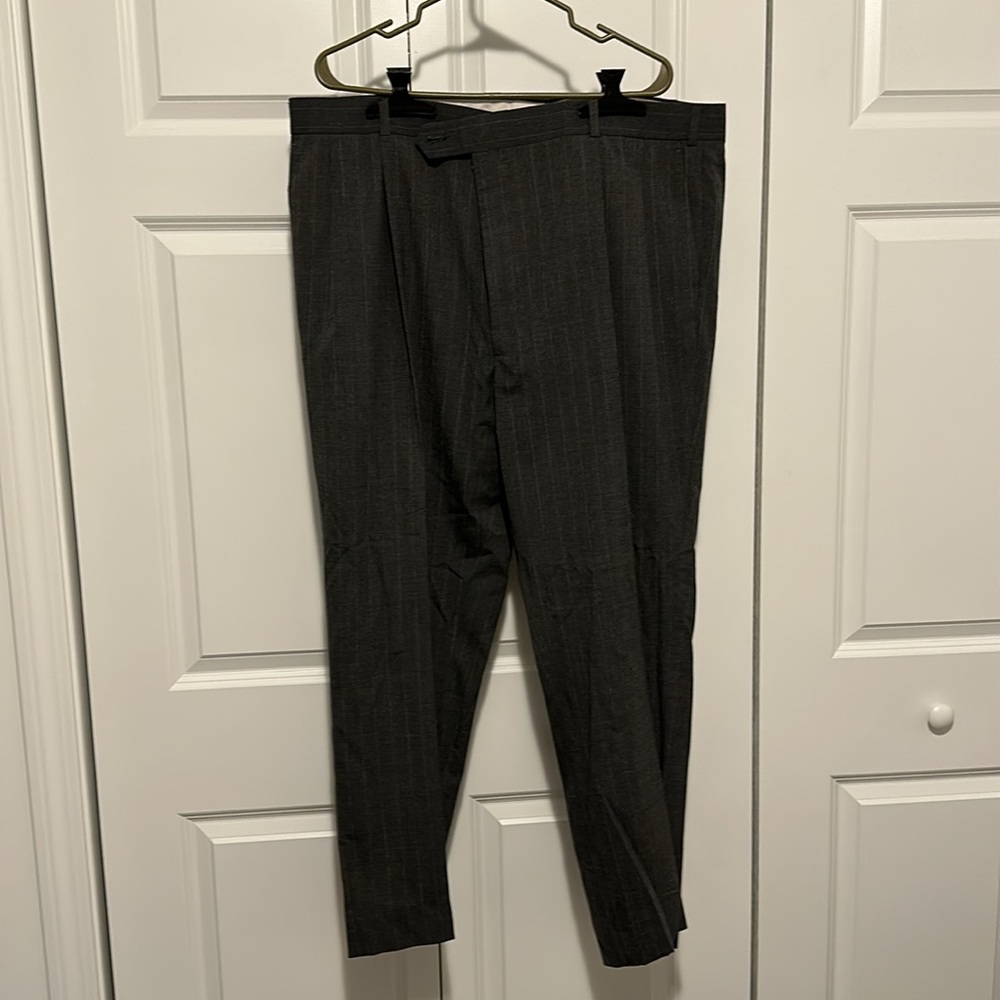 42x30 Pleated Pinstripe Grey Dress Pants